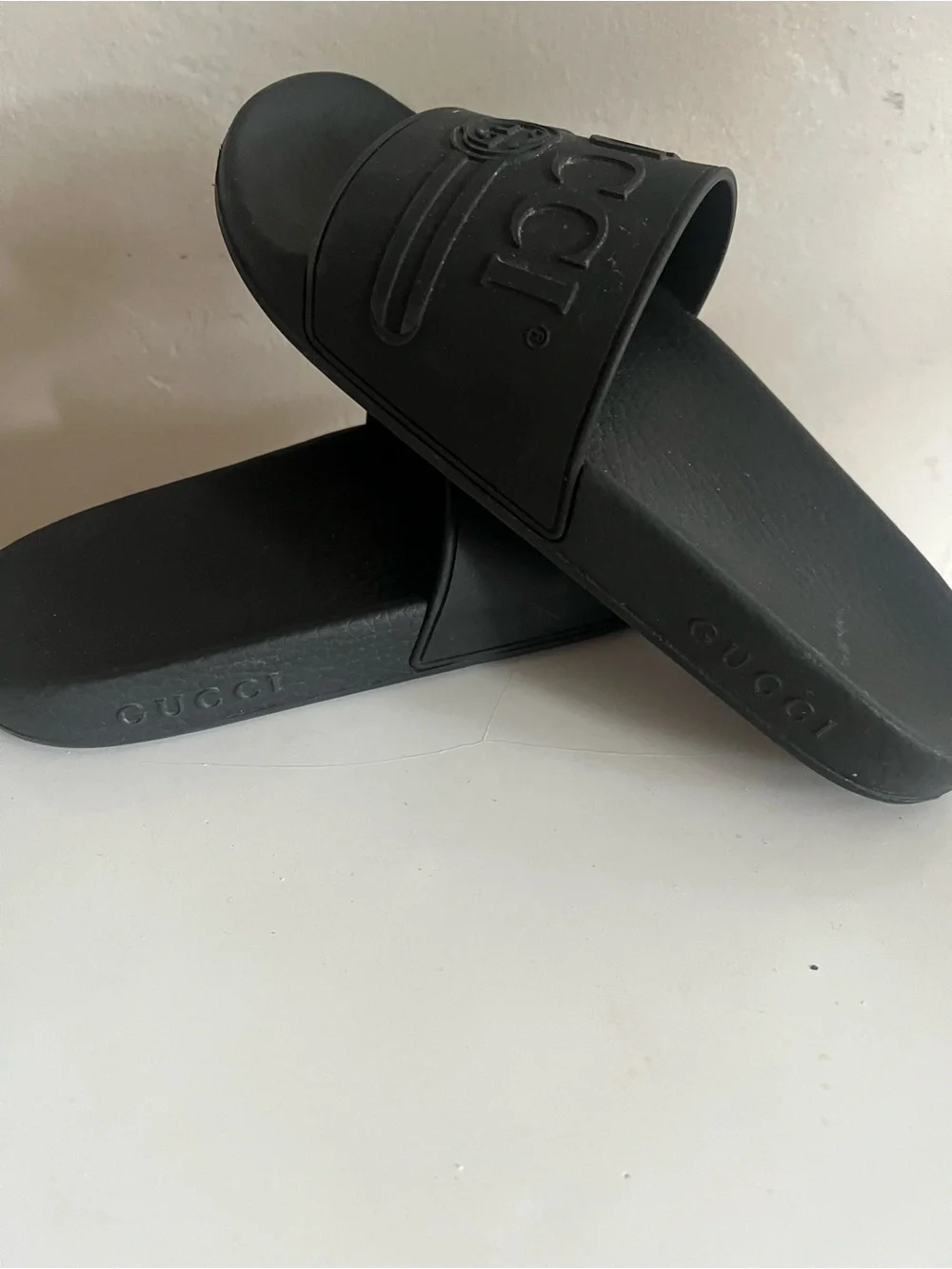 Gucci Pursuit Black Embossed Logo Rubber Slides. Size 37.